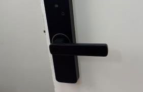 Studio 124 luxuoso, novo, bem equipado com ar condicionado e cozinha completa - Centro Mogi - Foto 18