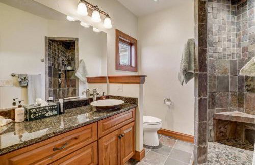 Silver Lake Estate - Private Beach - Hot Tub - Arcades - Foto 46