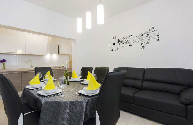 Exquisite Villa with Private Hot Tub in Grebaštica - Foto 35