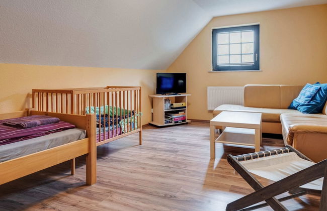 Stylish Apartment in Merschbach near Forest - Photo 5