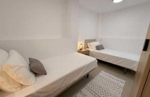 NEW - Old Town Modern Apartment Close to Beach - Photo 16