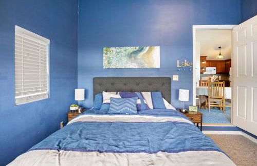 Pet-Friendly Lakefront Home in a Quiet Cove w/ Netflix, Outdoor Seating, Boat Slip - Foto 21