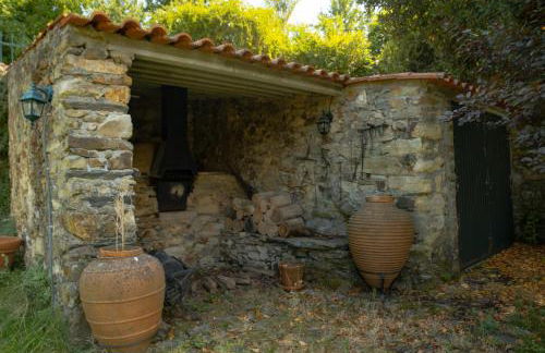 A Sobreirinha Jacuzzi e Pet Friendly - Foto 5