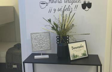 Seaside Apartment Sleeps 6 With Balcony - Foto 18