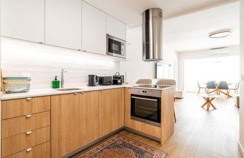 Charming Estoril Apt One Min Walk to the Beach - Foto 2