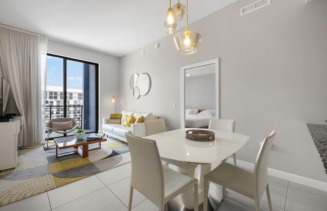 Spacious 2-Bedroom Condo at Doral Park - Photo 11