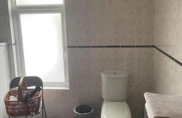 Derry City center townhouse - Photo 13