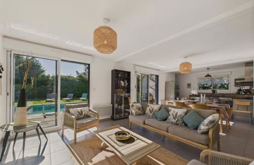 Piscine chauffée - 750m plage - 4 adultes - 4 enfants - Foto 2