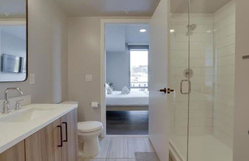 Prime Metro Proximity - Condo at Clarendon - Foto 50