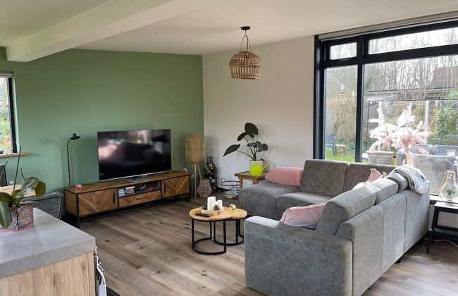 Beautiful Bungalow With Spacious Garden - Foto 4