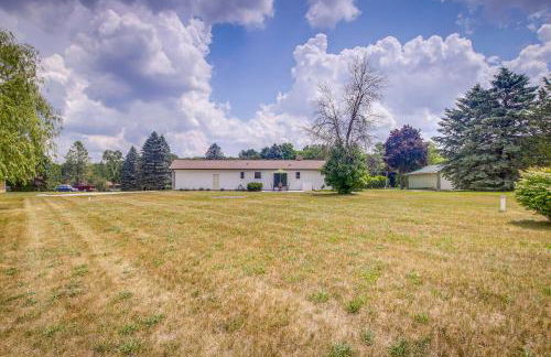 Updated Plymouth Home about 5 Mi to Road America! - Foto 27