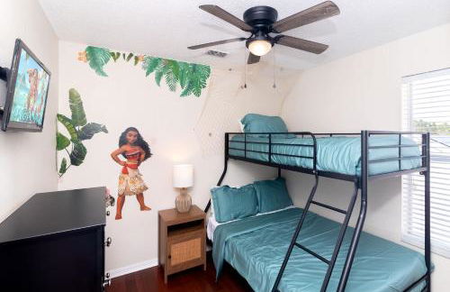 New Ownership - 7BR - close to Disney - Photo 9