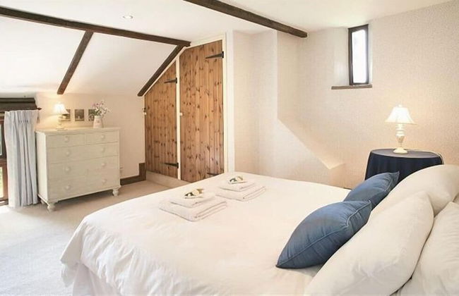 Host Stay Tregaer Mill Barn - Foto 3