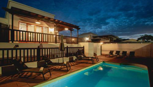 Stylish 6 Bedroom Villa Princesa - Hot Tub - Heated Pool - Near Beach & Waterparks - Foto 3