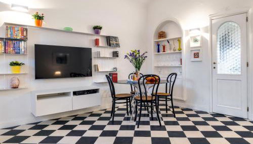 Santa Croce View Cool & Air Condizioned Private Entrance Apartment - Foto 3