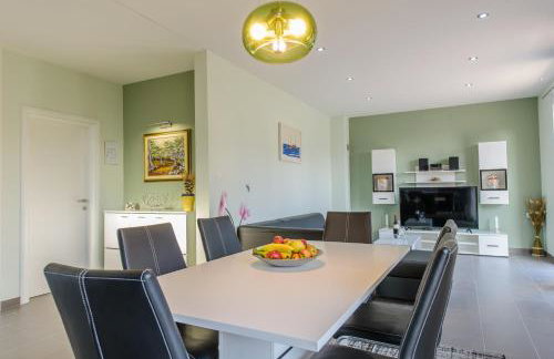 Villa Barbara-Kastela with heated pool - Foto 25