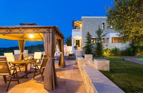 Roupes Villa I, Family villa, Fantastic views, Private pool - Photo 1