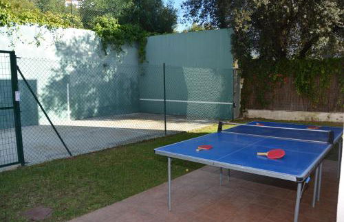 Villa Med A 2 kilometros andando de la playa, del puerto de Aguadoç y a 4 del centro de Sitges Muy Soleada todo el dia Capacidad superior a 16 personas NO REQUIERE COCHE - Foto 38