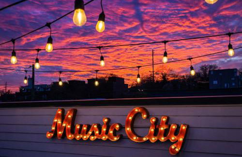 New NashVegas Downtown Rooftop City Views 13Beds - Foto 13