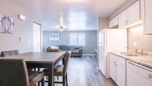 WOOD INN Cozy 2BD over the bridge - Foto 5