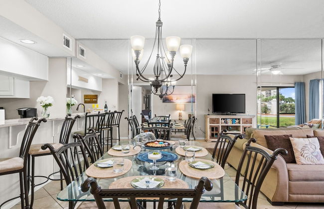 Edgewater Beach Resort #207 Tower 2 by Book That Condo - Foto 99