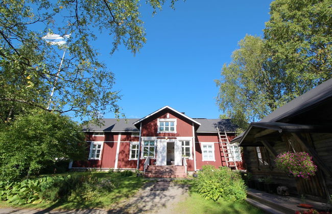 LAURI Historical Log House Manor - Photo 39