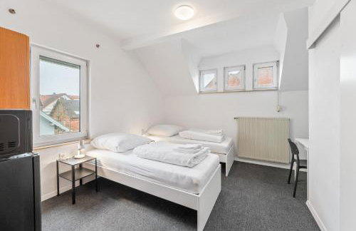 Monteurapartments in Heidenheim NEU Küche Smart TV WIFI - Foto 35