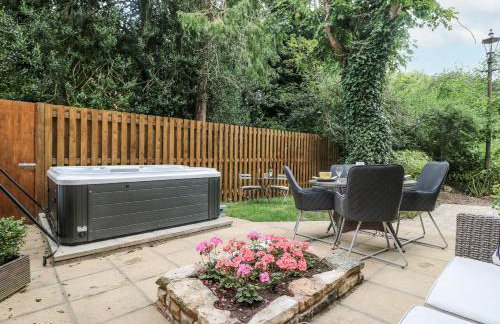 Cotton Mill Cottage - Photo 25