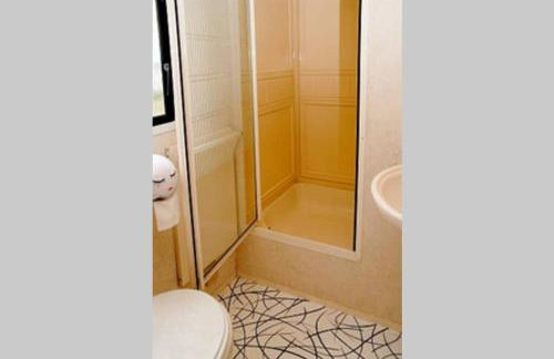 Violet Mays Retreat - Photo 8