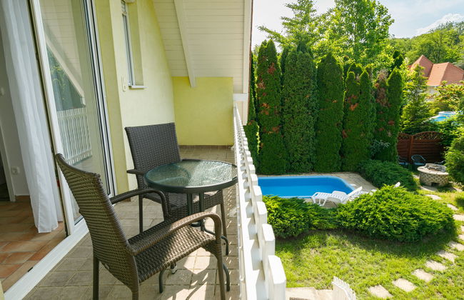 4 bedroom House in Balatonszárszó with private pool and garden - Photo 21