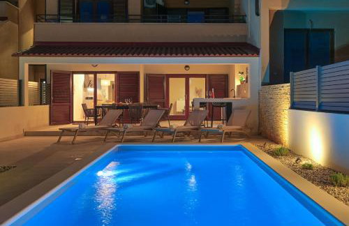 Apartment Zala with private pool - Photo 19