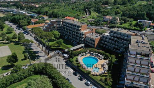 Suites Marilia Apartments Pool Side - Suite Livorno Holiday Home Group - Foto 2