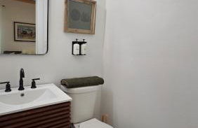 Cozy 1BR Tiny Home near Downtown and NB Rivers - Photo 21