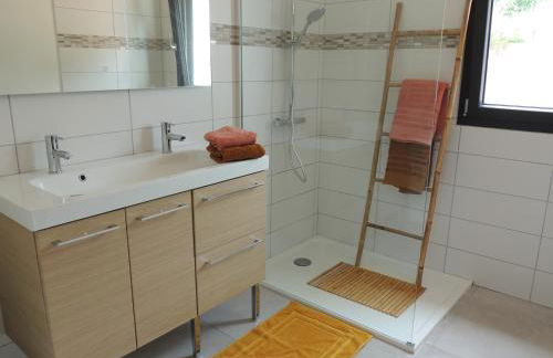 Villa neuve à 900 m de la plage - Foto 3