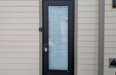 Peridot Suite - NEW 2bdrm 2bath Loft near Mass! - Photo 14