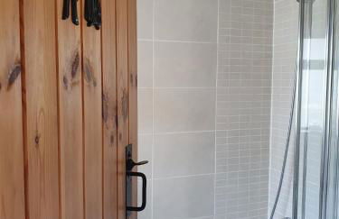 Wales' Highest Village - The Chartist Cottage - Trefil - Photo 12