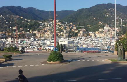 Sweet Lucy - Photo 37