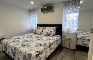 HelaMoni, New 5 Star 2 Person apartments with pool - Foto 39