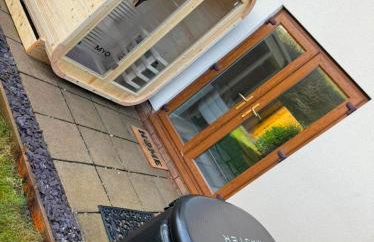 Luxury 3 Bedroom Welsh Valley Retreat With Superfast Wifi - Photo 29