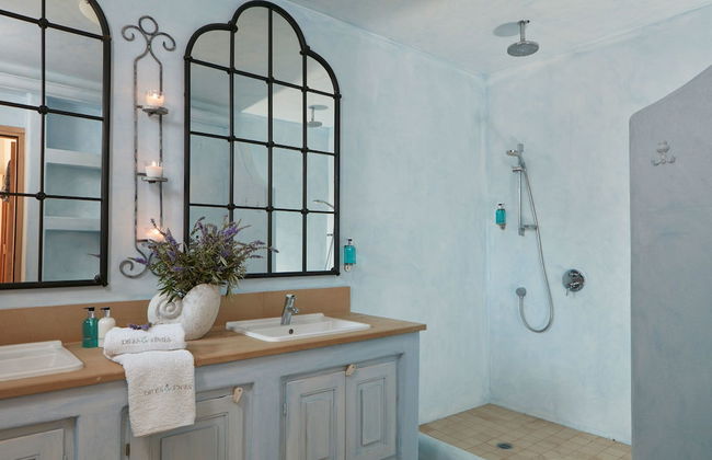 Diles & Rinies - Foto 76