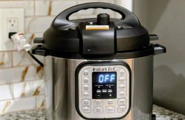 Modern 5BR with Full Kitchen, Game Room, Fenced Yard and BBQ Grill - Foto 48