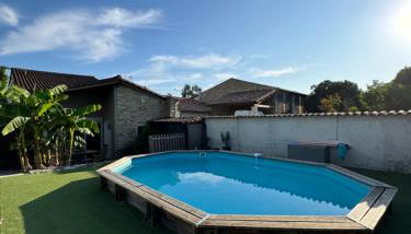 Marais Inn, maison typique avec piscine et jardin arboré, 10 kms Niort - Foto 5