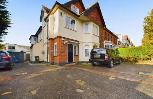 Westcliff apartment with free parking - Foto 16