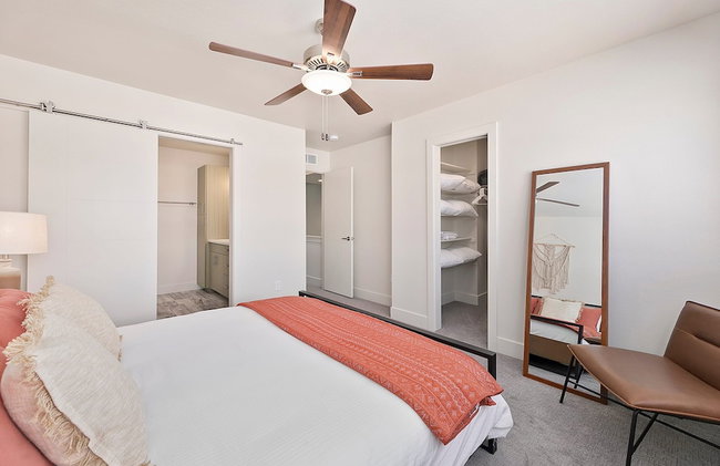 938 Jerome St Unit 2 - Foto 2