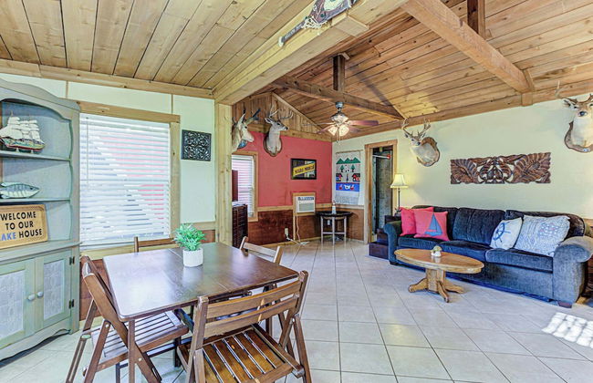 Kingsland Duo 2 Cottages in 1 w/ Lakeview! - Foto 21