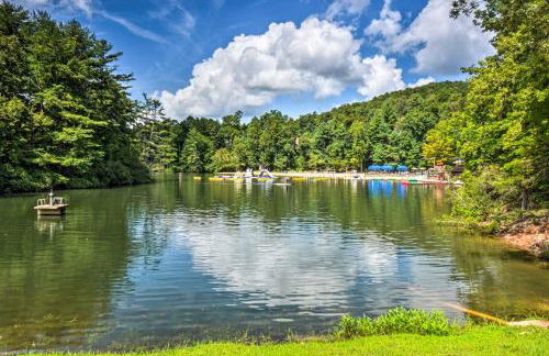 Big Canoe Mountain Resort Cabin with Pool Access! - Foto 21