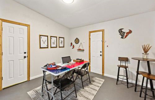 Hill Country Getaway Near San Marcos River home - Photo 5