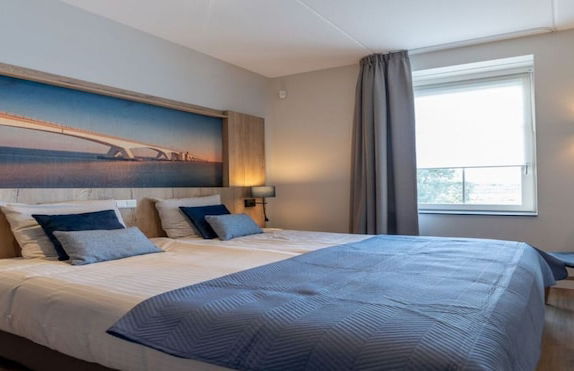 Design Apartment in Zeeland With its own Wellness - Photo 16