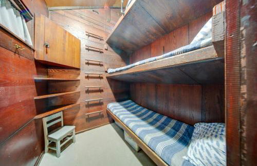 Custom-Built Lakefront Cottage with Spacious Yard! - Foto 18