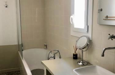 Maison de Maître avec grande terrasse au Centre-Ville - Foto 33